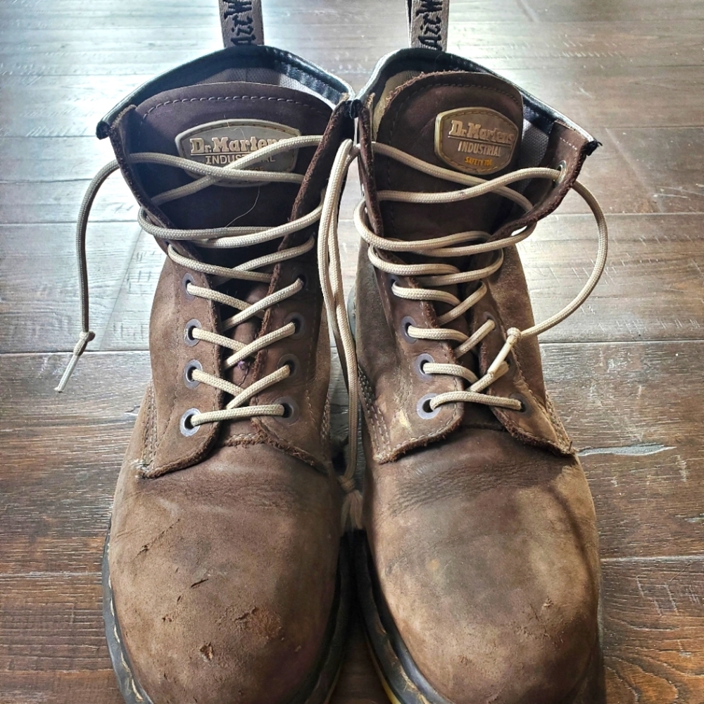 Doc Martens Steel Toe Size 9 Grey - Picture 1 of 8